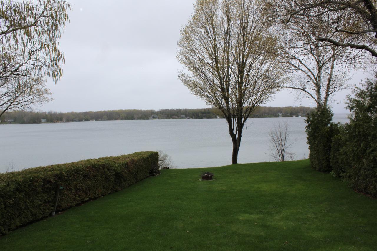 Water'S Edge B & B Oro-Medonte 外观 照片